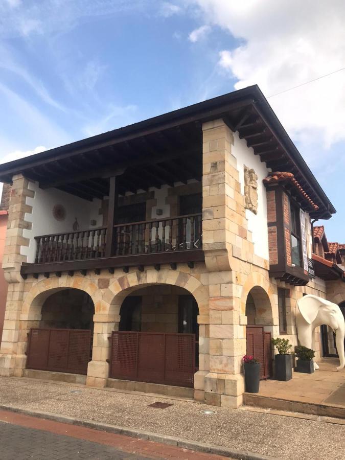 Casa El Elefante Blanco Cabarceno